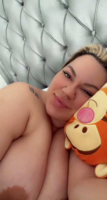 Watch Marcela Latinbabe's leaked NSFW photo on TwXstars