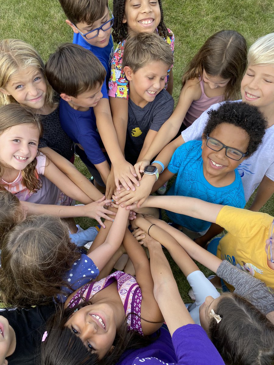 MrsTrygg's tweet photo. The Goal: Cross the line.

The Methods: As unique &amp; diverse as the personalities in our learning community.

The Result: Laughter, team work, appreciation for the process, and ultimately: success!

#ThirdGradeDucks #DiverseLearners #CommunityBuilding #WeAreGeneva304 #Geneva304 https://t.co/mWmT2SgdUM