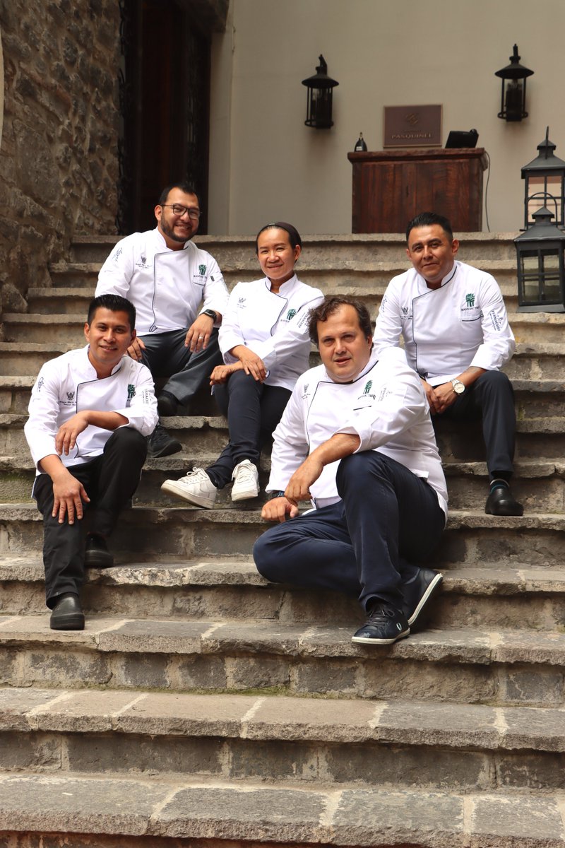 BanyanTreePue's tweet photo. Hoy celebramos el último día del Thai Fest en Banyan Tree Puebla, un evento único celebrando los sabores de Tailandia 🇹🇭 en México 🇲🇽.

Siga disfrutando de lo mejor de Tailandia en nuestras propiedades hermanas.

#BanyanTreePuebla #Puebla #ThaiFest #SanctuaryfortheSenses https://t.co/G9snZtrydn