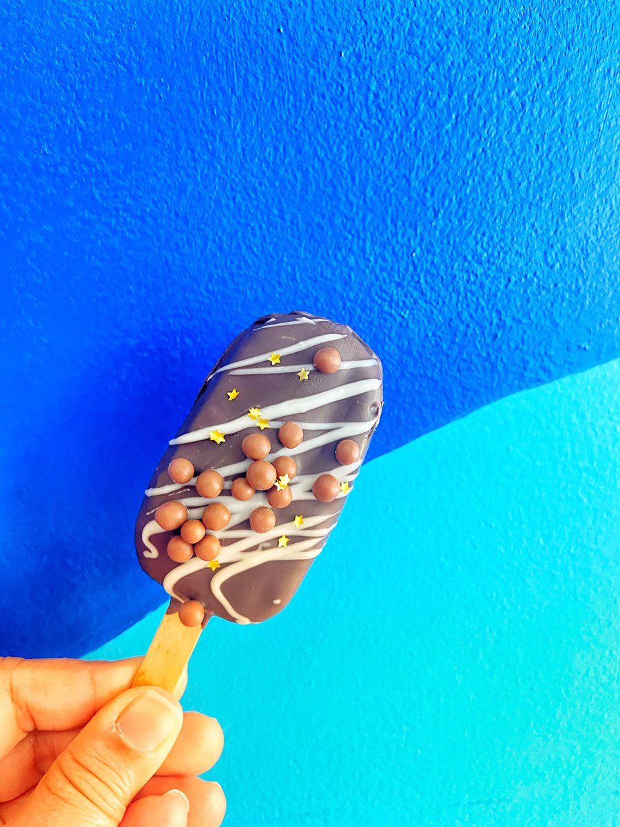 Weekend special. Get your hands on these Cookie Doughp-sicles <a href="/stacktmarket/">stackt</a> <a href="/smorgasburg/">Smorgasburg</a> today. 

#cookiedough #pandoughrasbox #smorgasburg