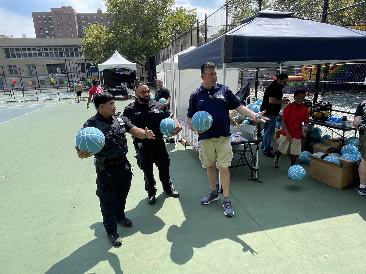 NYCPBA's tweet photo. Harlem knows #WeNeedPolice. Visit the @HARLEMWEEK Children’s Festival at Howard Bennett Playground today and stop by the PBA tent for basketballs honoring NYPD heroes and other giveaways. https://t.co/uNlWUsoKFX