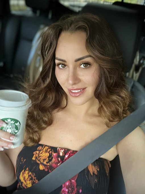 Wales, I am in you. https://t.co/harsxQVQgs<a href="/tag/topgunmaverick"class="tags"><span>#topgunmaverick</span></a>