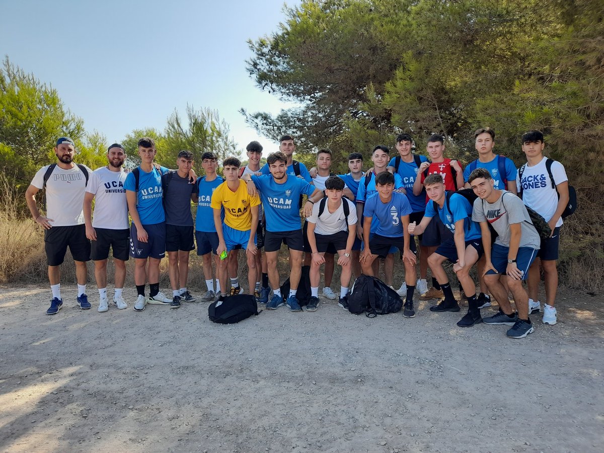 BeniajanUCAMCF's tweet photo. ¡¡PEDAZO DE JORNADA!! la vivida hoy por nuestro Liga Nacional esta mañana en la Bahía de Portman.

Senderismo, playa, dinámicas, comida... 🍜🏖🎊🧵🩴

Agradecemos al @HotelPortman la atención y el maravilloso servicio prestado a nuestro equipo.

#EQUIPOSINERGIA 1+1=3

💛⚽️💛⚽️💛 https://t.co/CVSnnxsN6x