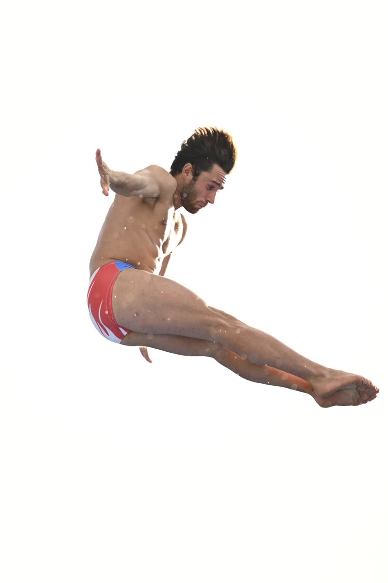 #EnDirect #Rome2022 #highdiving 
Finale du High Diving hommes à 27m Gary HUNT termine 4e avec 401.55 points et Robin GEORGES est 16e avec 252.05 points.
📸KMSP/S.KEMPINAIRE 
#TeamFrance #TeamFFN