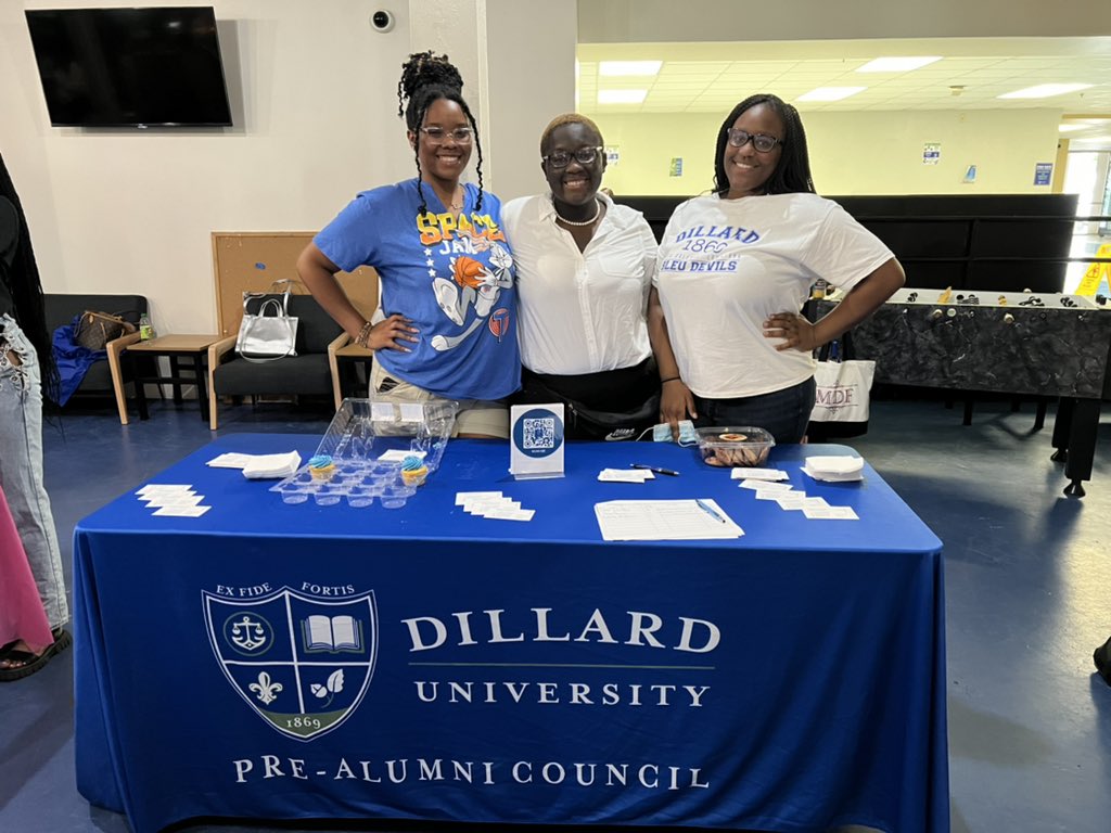 DUPAC17's tweet photo. We would like to formally thank everyone that came to the organization fair! We’re looking forward to a productive year. If you missed us please use the QR code to join Pre-Alumni Council💙. https://t.co/FZxdVsYrch