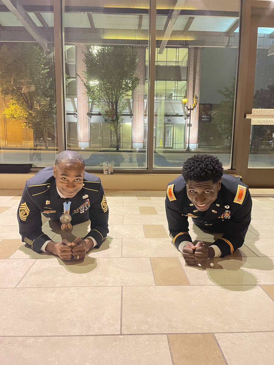 realNickCurry's tweet photo. Just know it doesn't matter the time, place, or uniform... I am always down to #PlankTalk if you ask me! Don't forget 16 Sept is #NationalPlankDay #plankOfTheDay
Wavell Williams Jr thanks for always being down doe the cause! Being the first Warrant Officer on #PlankTalk https://t.co/86dJapIMAQ
