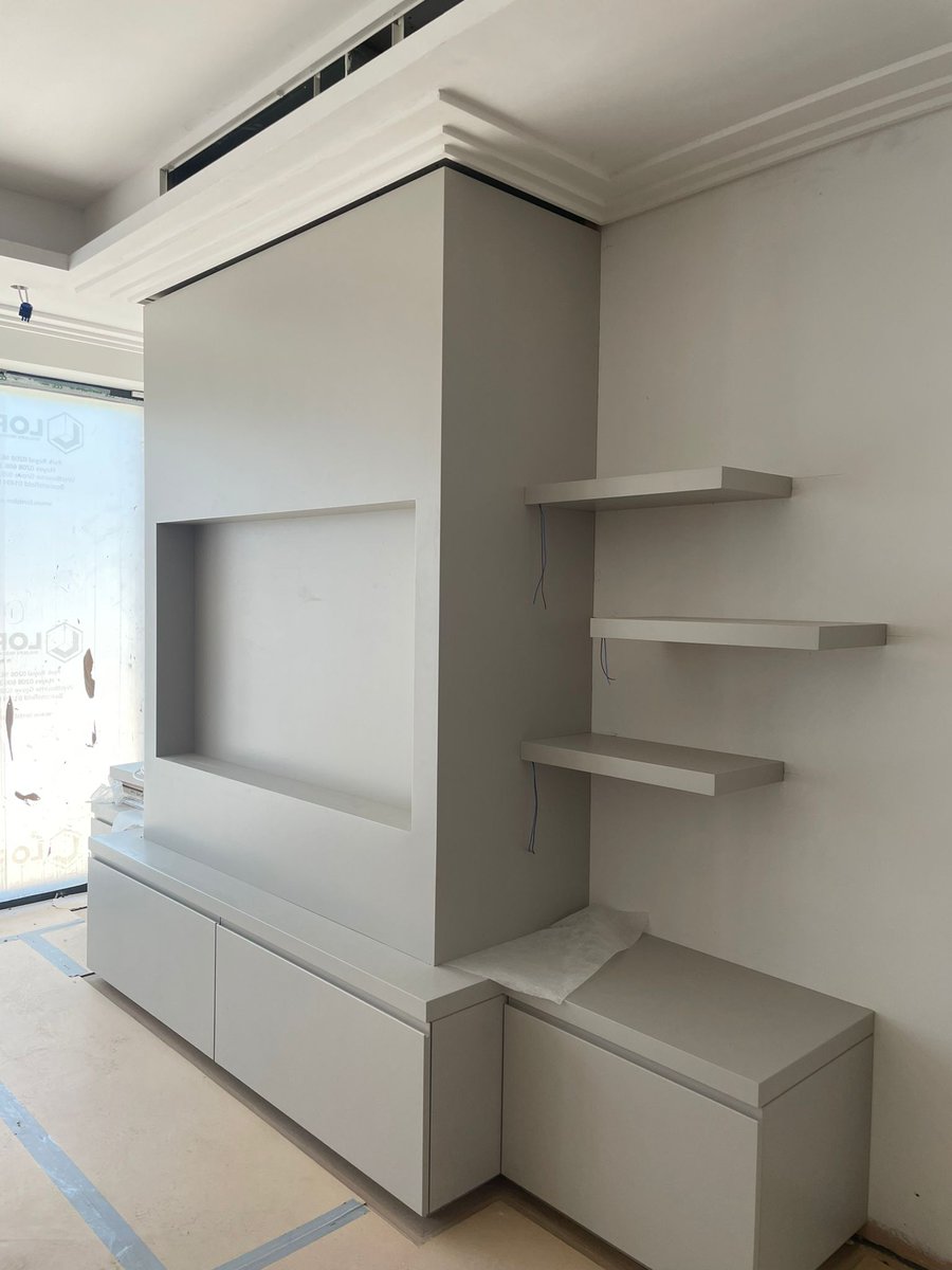 thamesnewcastle's tweet photo. Bespoke joinery units being installed at our Roehampton project, all made by our in house joinery workshop team.

#thamesandnewcastle #refurbishment #construction #builders #extensionslondon #londonhomeextensions #buildingcontractors #charteredbuilder #joiners #joinery https://t.co/d8Aamayu3p