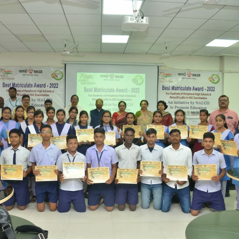 First position holders of Class-X exam from 27 peripheral schools of S&amp;P Unit,Angul were felicitated with cash awards of Rs. 5,000 &amp; certificates by <a href="/CMDNALCO/">CMD-NALCO</a> Shri Sridhar Patra, in presence of Smt. Sasmita Patra, President, NALCO Mahila Samiti &amp; Shri A. P. Panda, ED(S&amp;P).