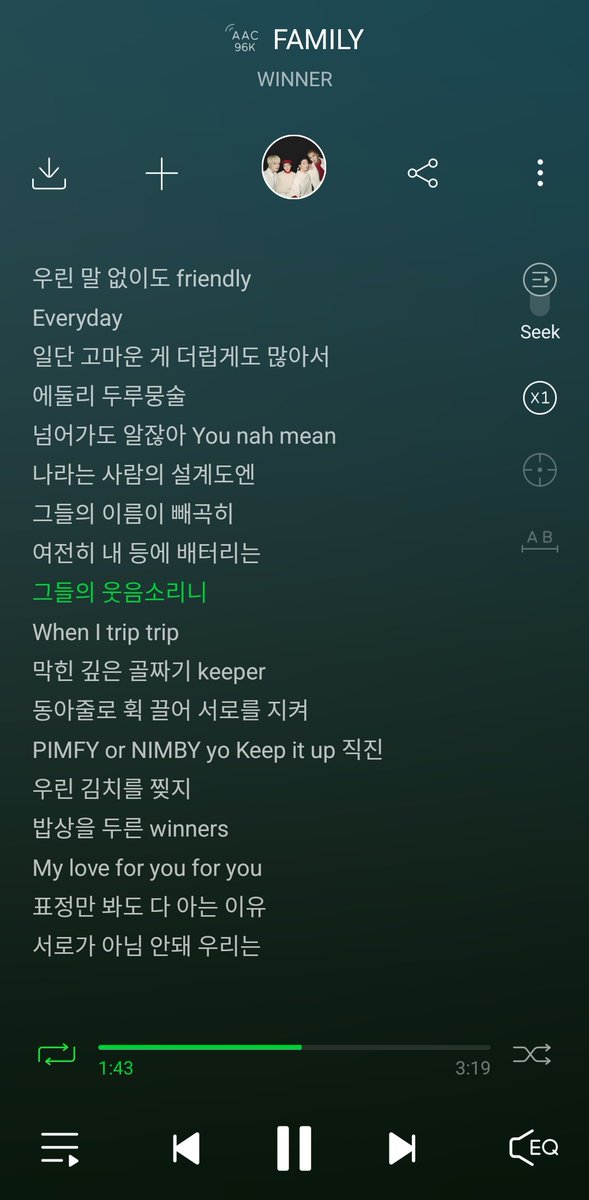 패밀리가사쭈은점은..랩라가 공통적으로
<위너멤버들=원동력>을말하고잇다는건데
이승훈➡️우리만의에너지는 작은건전지에담기엔
넘칠정도로소중하니 이관계를영원히지켜나가자
송민호➡️(함께한시간이있는만큼많은게변했지만) 그시간만큼내삶엔위너가가득차있고
여전히나의원동력은그들의웃음소리다..🥹