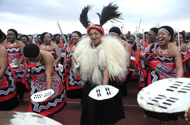 kwabulawayo's tweet photo. #KINGMISUZULU

Isilo samabandla.Indlondlo enophaphe ekhanda.Inkonyane encane ka Ndaba.Ndlunkulu kaMafu Zulu gave full fledged support.

#ZuluRoyalFamily #SouthAfrica
#Moneoa #Phiwe #InkosiEsibayeni
#kingmisuzulu #SingleAndMingle #BigZulu #Arsenal
#KwaBulawayo https://t.co/2Ute7uQNPw