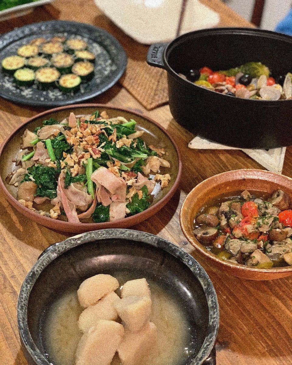 Have a simple Japanese meal. Feel the taste is not bad. But it does not seem to taste as good as gourmet pizza. Friends, there is no the same feeling. Haha