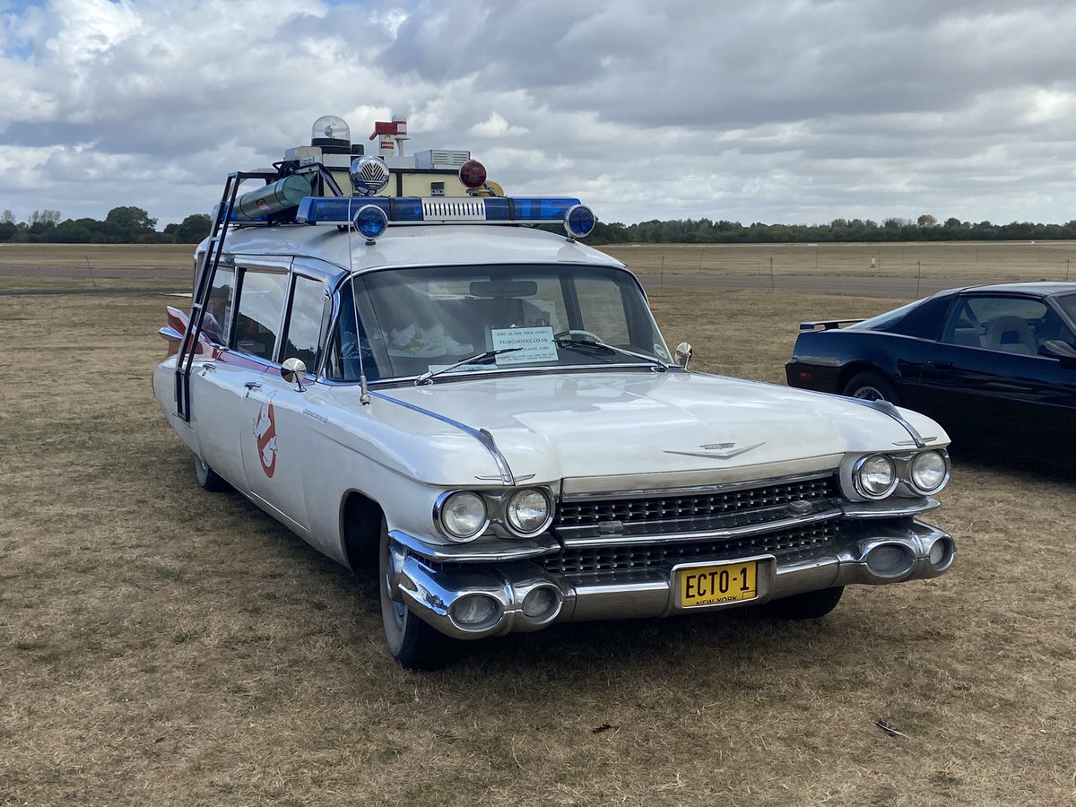 steveydb7's tweet photo. Went to Radwood today. Full of 80’s and 90’s car nostalgia https://t.co/wZlhS8ZGcI