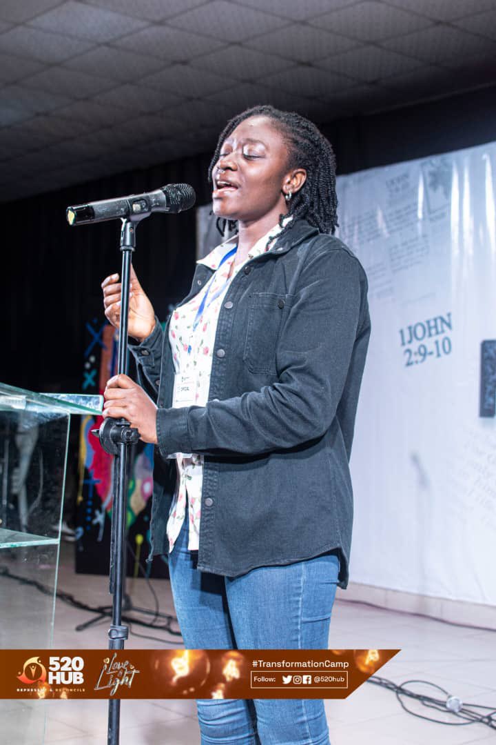 Nayooomee1's tweet photo. I got to sing solo after so loooonnngg 😩😩😩. Thank you @520hub @shuwat_empire for Transformation Camp. What an experience it has been. #loveandlight https://t.co/8Oui8q1w3b