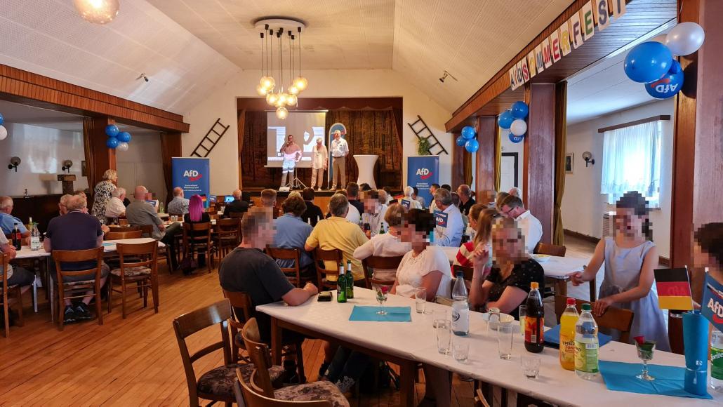 dokutoll's tweet photo. 13.08.2022: AfD-Sommerfest der KV Ammerland, Oldenburg Land und Stadt in Brettorf (#Dötlingen), Gäst*innenstätte „Schürmann“

#noAfD #lkol1308

Bildrechte: AfD-Kreisverband Oldenburger-Land/Delmenhorst https://t.co/QB1fOvx7Sm