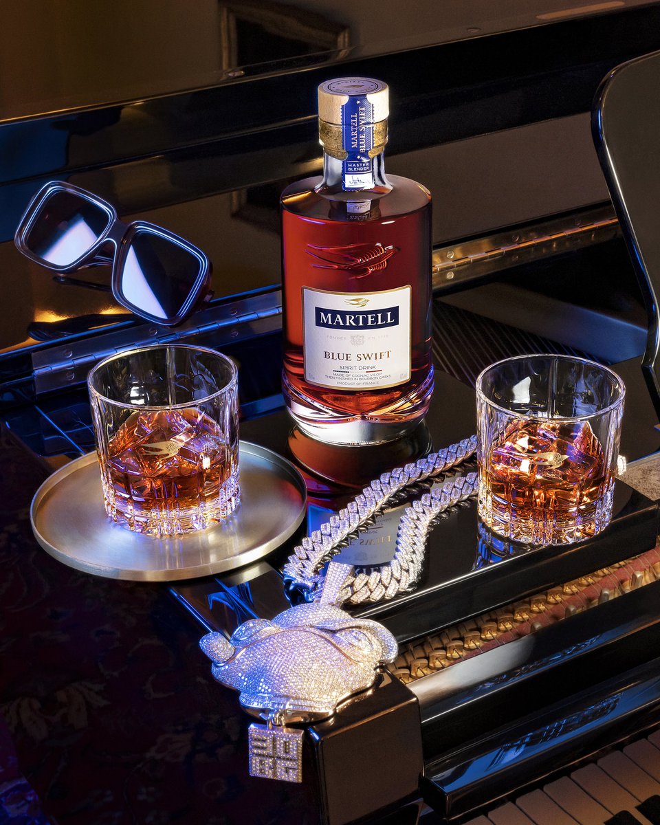martellnigeria's tweet photo. Dare to discover the smooth, rich taste of the Martell Blue Swift. Take the chance and win big.
#BlueSwiftNG #BeTheStandOutSwift #MartellBlueSwiftNG https://t.co/dWvS1a3hKJ