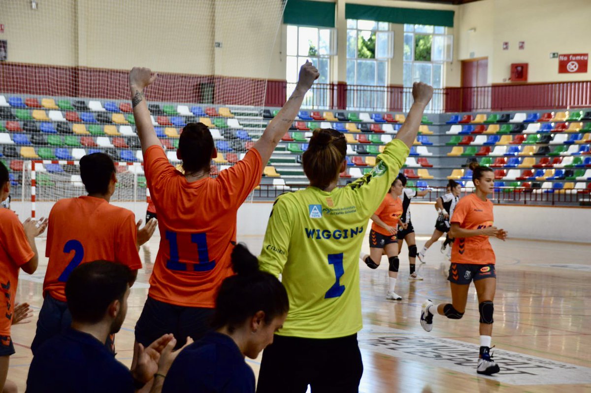 BMGranollers's tweet photo. FINAL!! KH-7 BM Granollers 28-27 BM Málaga Costa del Sol

📸 @PauSaiiz 

#OrgullBMG ⚪️🔵 https://t.co/ztn7c13Cwb