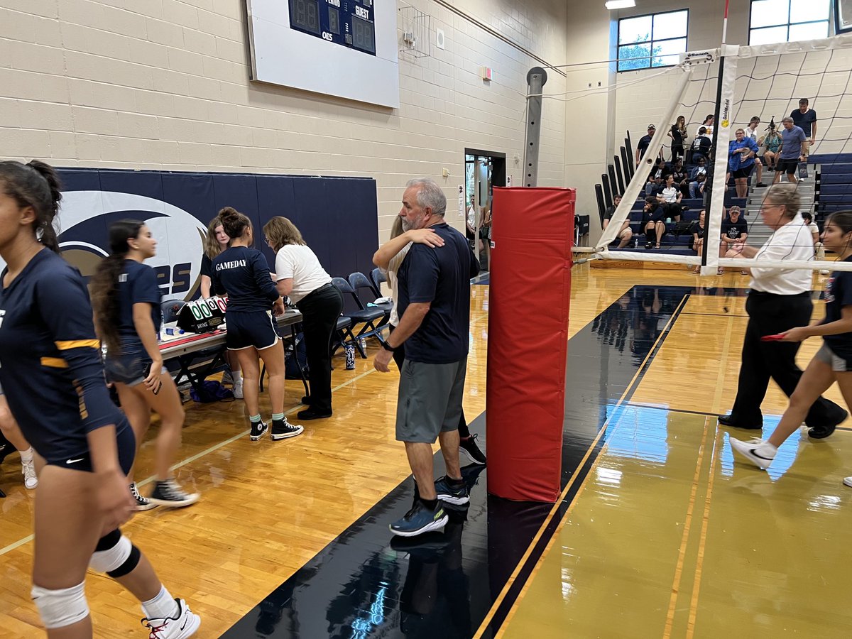 BMCHS_ATHLETICS's tweet photo. What a great kickoff to the Bishop Volleyball season!  Loved the positivity and smiles! To top it off Daughter got one up on Dad!  Great job ladies! Future is bright! #CaneCountryExcitement ⁦@BMCHSCanes⁩ ⁦@BMCHSNavyNation⁩ ⁦@katsmithsports⁩ ⁦@Biggamebobby⁩ https://t.co/9MEth7nNy4