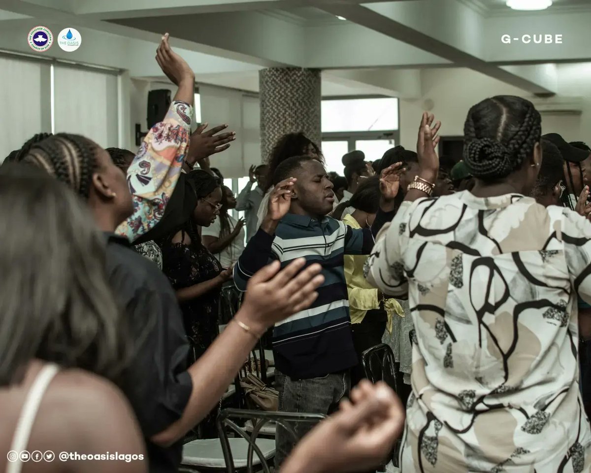 theoasislagos's tweet photo. The maiden edition of the Oasis GLOW and GROW program has begun with prayers 🎉💃
At The Oasis, we recognize the value of the single season and are very intentional about maximizing this season in prayers and fellowship.
#TheOasisLagos #GCube https://t.co/NLBrLJT8uX