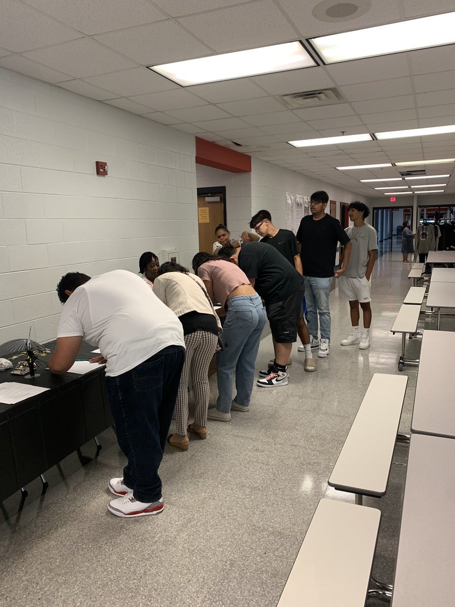 FreedomHSClass23 tweet media