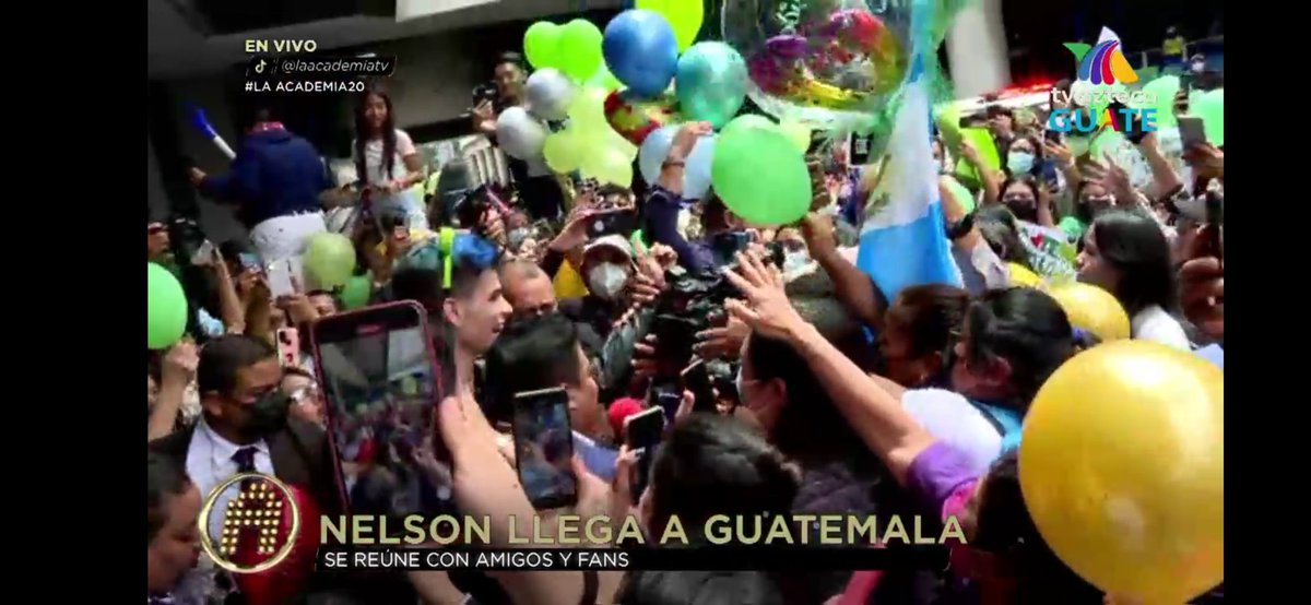 NelsonCDaily's tweet photo. Así finaliza la bienvenida de Nelson Carreras a Guatemala por el día de hoy🇬🇹👏🏼. https://t.co/zZyO4I1NWc