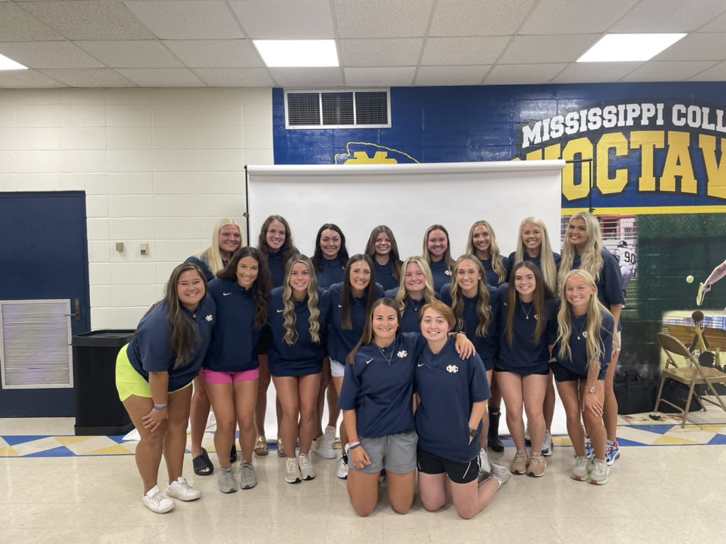 HEADSHOTS ✅ Stay tuned for a new &amp; improved media day 🙌🏻 #GoChoctaws #COTM