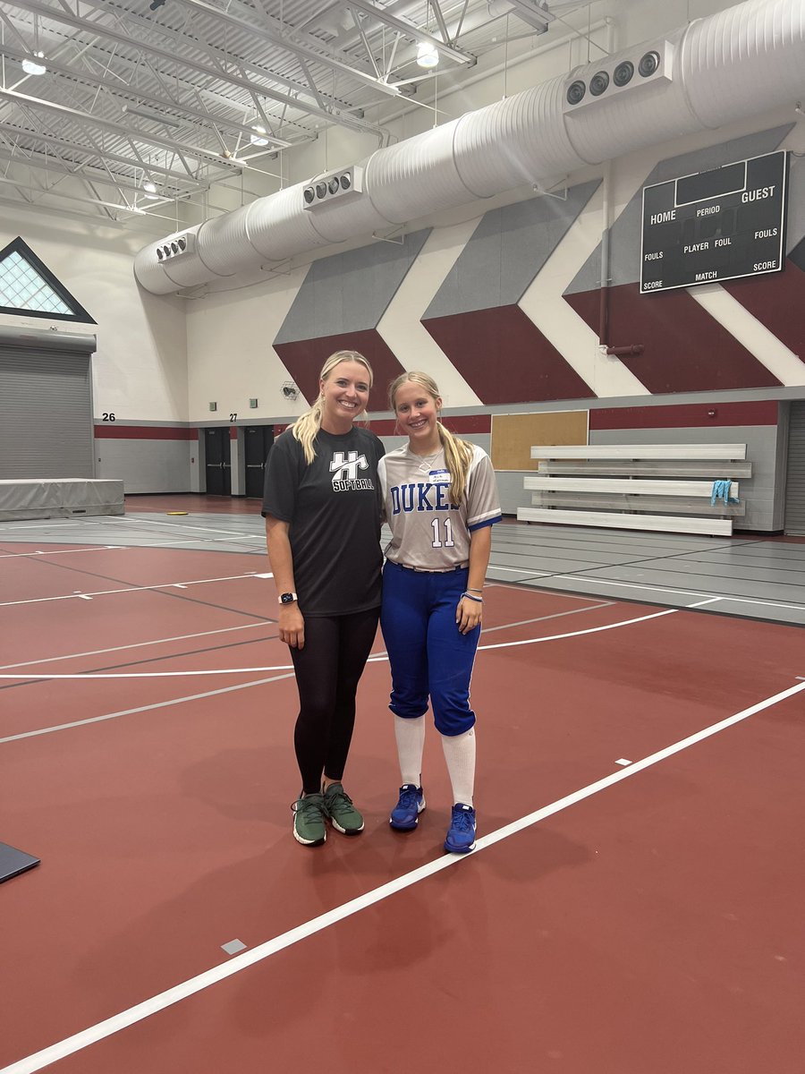 Ava Kiemeyer tweet media