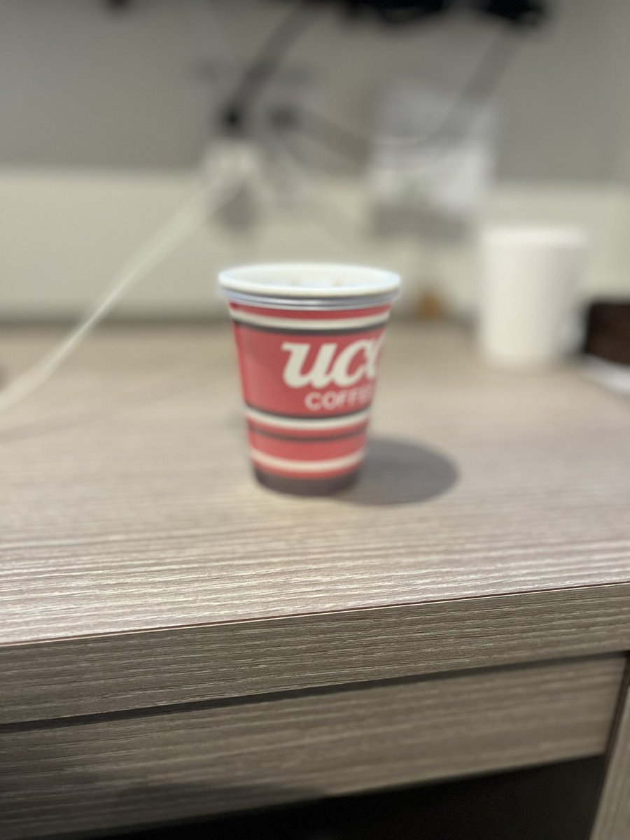 sey_akun's tweet photo. おはようございます
日曜日なんで、あっちぃコーヒーでも飲んで時間潰して現場行きます。
#FUJIIRYOKI のマッサージ機が気持ち良すぎて…… https://t.co/GvA9tc9Ksm