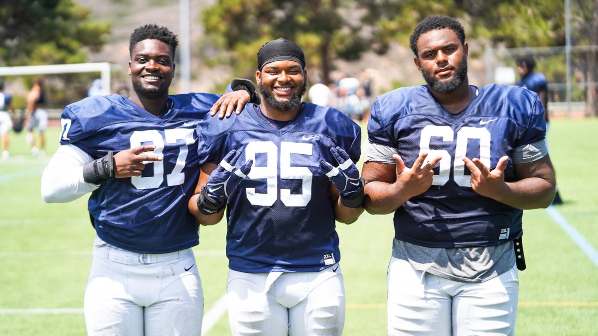 POV: You're an offensive lineman and you're terrified.

<a href="/thesecondson97/">Muhindo</a> x <a href="/WillBuck51/">BUCK🦂</a> x <a href="/IrvingMykee/">Mike Irving</a> 

#GoToreros