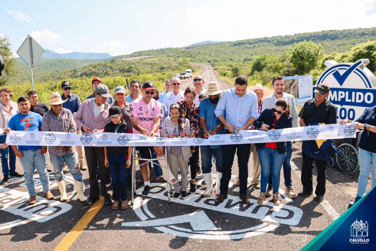 #Hoy acompañé al gobernador <a href="/MartinOrozcoAgs/">Martín Orozco</a> a gira de trabajo por #Calvillo, realizando la supervisión de obra de perforación del Pozo Profundo en Cuauhtémoc. En la Presa de la Codorniz hizo entrega de apoyos e inauguración de la Carretera Sauz - El Zapote - Piedras Chinas