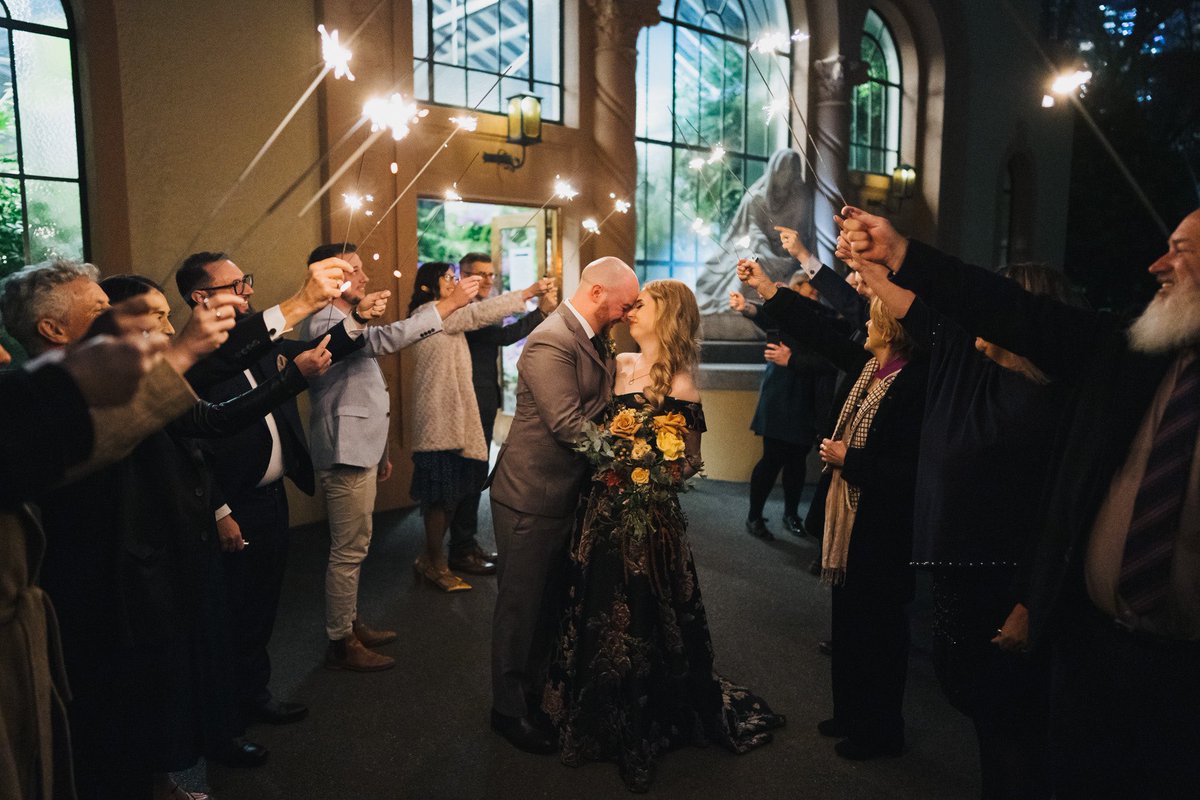 LHP64D's tweet photo. As promised, some cheeky previews from the photog! 

1️⃣ Post First Look - Princes Pier
2️⃣ Start of Ceremony - Fitzroy Conservatory
3️⃣ First Kiss as husband and wife - as above
4️⃣ Newly Married Sparkler exit - as above

Photos by @jackchauvel https://t.co/3klTaR7UIH