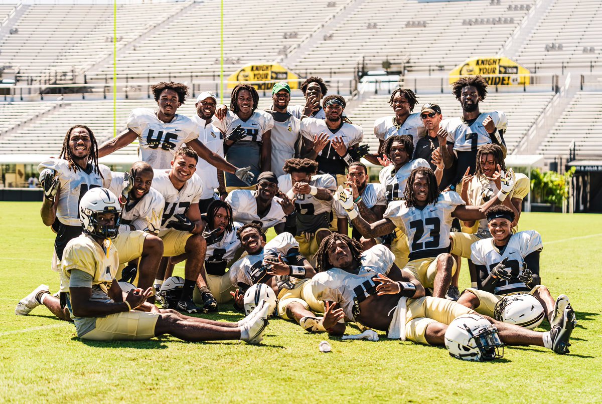 GANG GANG!!!! Excited to watch this crew fly around this season!!!! ⚔️⚔️⚔️⚔️