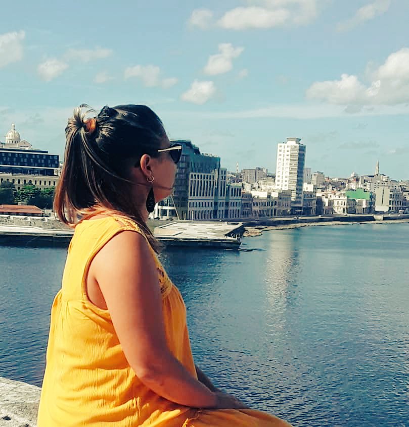 🎶La vida q a veces es gris😔 o alumbrada🤩
Q esconde placeres en la madrugada🌝
La vida me ha dado tantas batallas
Q hoy sigue ganando la fé
Sigue ganando mi fé 🎶

Yo sé q venceremos 💪❤️🇨🇺

Gracias <a href="/ElNecio_Cuba/">El Necio</a> por compartir ésta maravilla de canción
#CubaPorLaVida
#CódigoSi