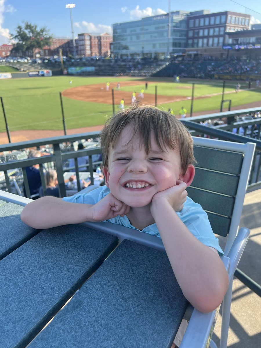 Lindsay Hummers tweet media