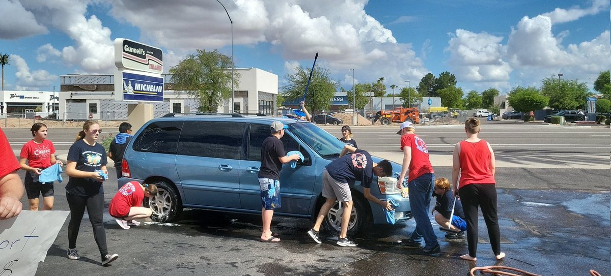 MVToroBand's tweet photo. THE TORO BAND CAR WASH, WAS GREAT 🚗💨 https://t.co/gmGOIBSoUi