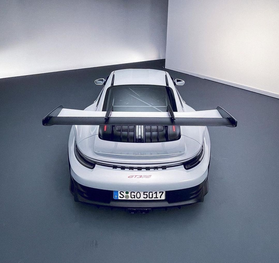 WorldWideCarsTM's tweet photo. The brand new 911 (992) GT3 RS https://t.co/pefcnvphMX
