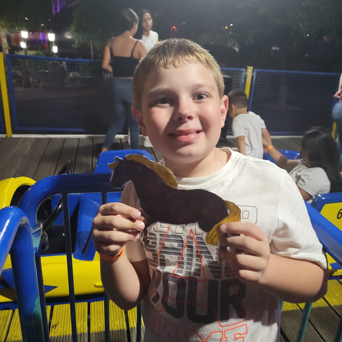 Flat Mustang tweet media