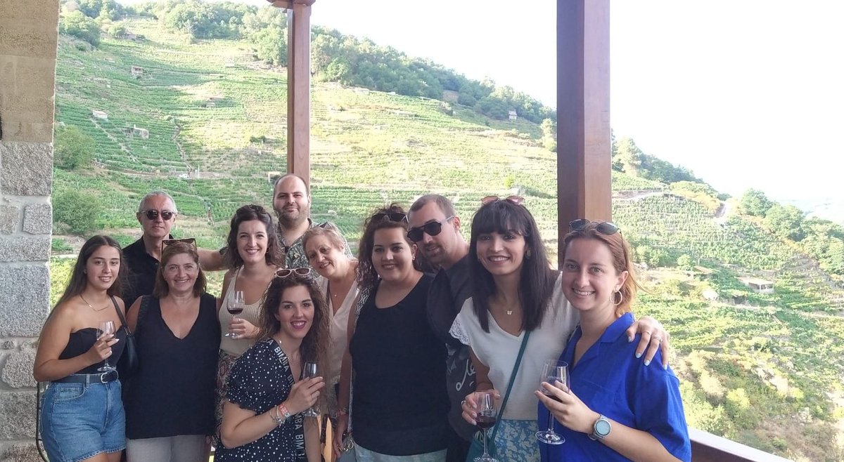 ViaRomana_es's tweet photo. ¡Muchas gracias, enoturistas de Betanzos, Cantabria, Sevilla, Barcelona, País Vasco.. por visitar hoy nuestra bodega en la #RibeiraSacra! https://t.co/90dQfqP8SC