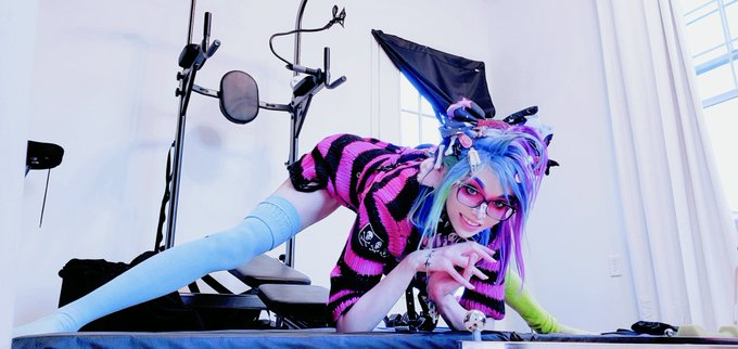 Did u remember to stretch today 🎃? https://t.co/nuNwkeXjEu<a href="/tag/cyberpunk"class="tags"><span>#cyberpunk</span></a>