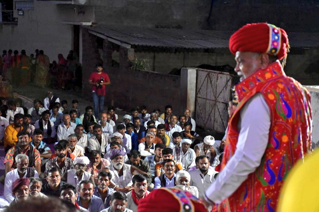 ભારતનું સહકારી ક્ષેત્ર દેશની અર્થવ્યવસ્થામાં અમૂલ્ય યોગદાન આપે છે.

સહકારથી સમૃદ્ધિના સંકલ્પને વેગ પ્રદાન કરતા આજરોજ સુરેન્દ્રનગર જિલ્લાના સાયલા તાલુકાના ઢાંકણીયા ગામે શ્રી ઢાંકણીયા દૂધ ઉત્પાદક સહકારી મંડળી લી. નાં નવા દૂધઘર નું ઉદ્દઘાટન કર્યું હતું.