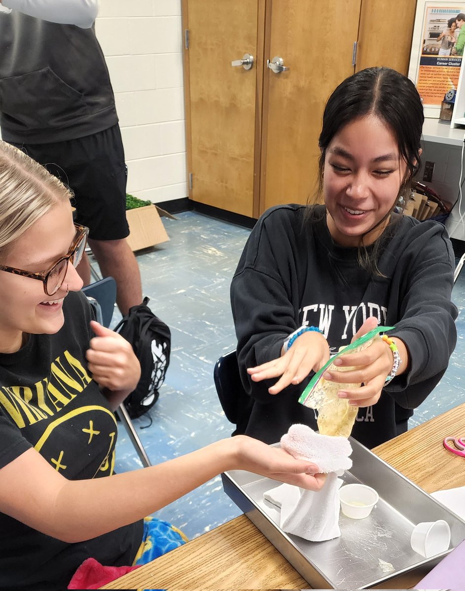 Mrs. Meredith Beck tweet media