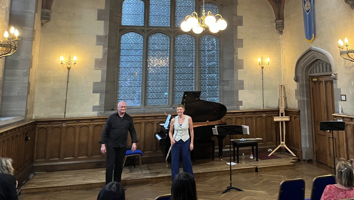 SIFSStweets's tweet photo. Flashback to last Saturday night and an amazing recital from @RuthMProjects and Scott Mitchell 🎶👏 Were you there?! #flashbackflute #fluterecital #newmusic #creativescotland https://t.co/D21CMKHwLk