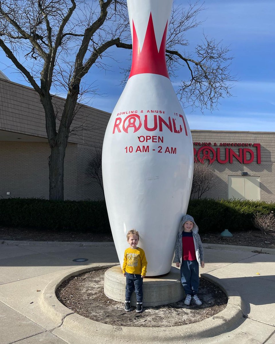 Round1USA's tweet photo. Happy Saturday!
​
​Bring the family in this weekend for some bowling fun!🎳
Ask our team for the dinosaur ramps to help your little ones 👪  
​
​📸: @adventuresintheburbs (via IG) #R1FanRepost
​.
​.
​.
​#round1usa #round1bowling #familyfun #familybowling #partyplayrepeat https://t.co/U02H1sxhSq