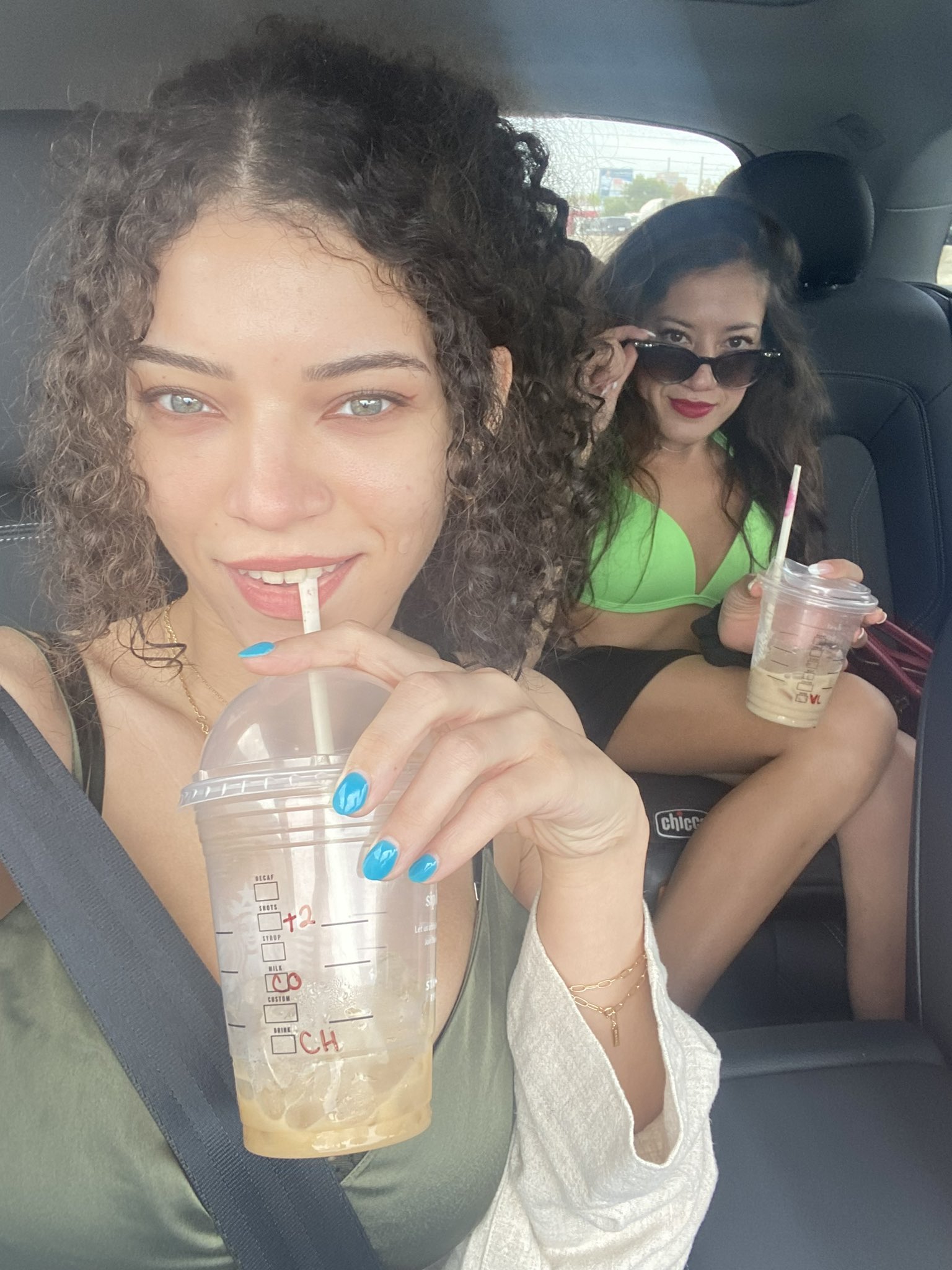 LILA HART ❤️ on X: Starbucks 🥰 @BrittanyVenti t.coUr073m1RdX  X