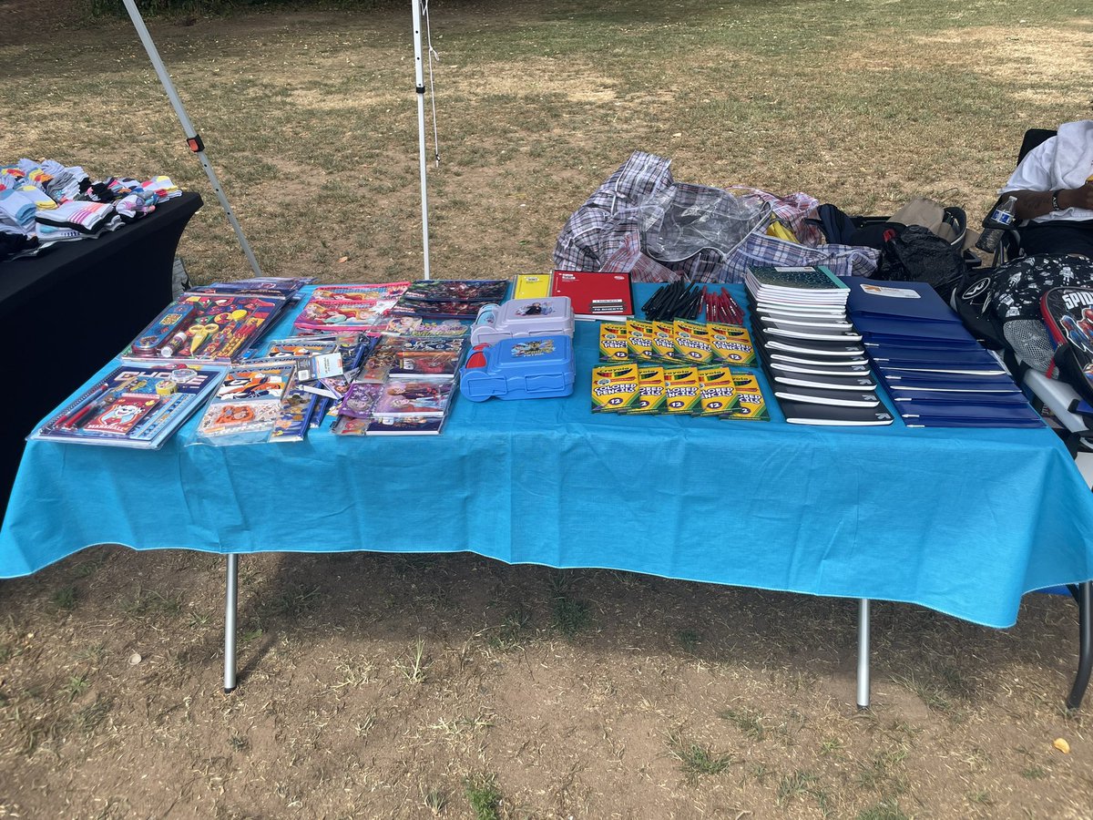 ATTMelo (@att_melo) on Twitter photo 🛑#2 of the day in Eastside Park giving back to kids in the community donating school supplies 📚✏️for the upcoming school year with the food truck empowerment alliance! #Back2School #Conexion <a href="/r0se_mar13/">Rose.Marie</a> <a href="/MarketbyJ/">Jennifer</a> <a href="/mrodriguez_bk/">Mari Rodriguez</a> <a href="/marcellobenny/">Benjamin Marcello</a> <a href="/TrishaTCostanza/">Trisha Torres Costanza</a> <a href="/judy_cavalieri/">Judy Cavalieri</a> 🛑#2 of the day in Eastside Park giving back to kids in the community donating school supplies 📚✏️for the upcoming school year with the food truck empowerment alliance! #Back2School #Conexion <a href="/r0se_mar13/">Rose.Marie</a> <a href="/MarketbyJ/">Jennifer</a> <a href="/mrodriguez_bk/">Mari Rodriguez</a> <a href="/marcellobenny/">Benjamin Marcello</a> <a href="/TrishaTCostanza/">Trisha Torres Costanza</a> <a href="/judy_cavalieri/">Judy Cavalieri</a>