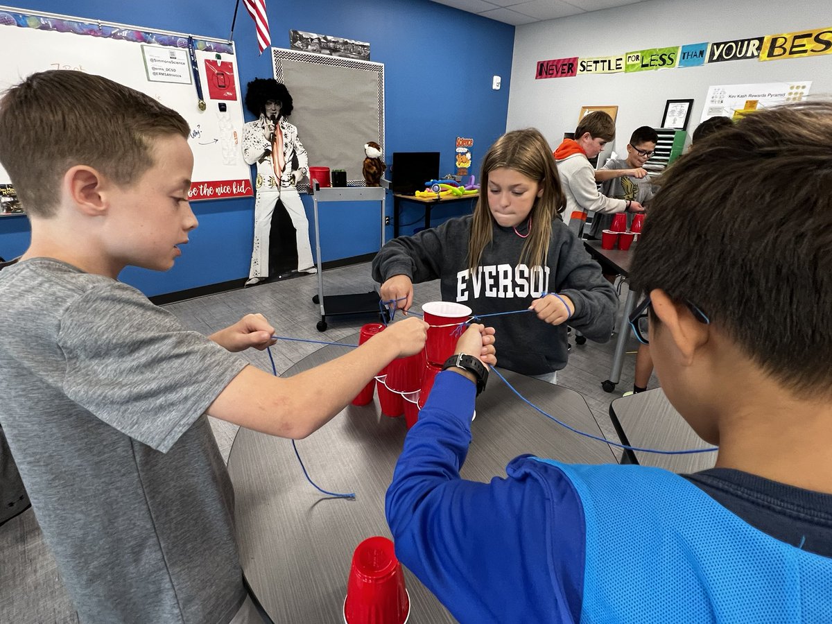 SimmonsScience's tweet photo. Science challenges in @SimmonsScience class. Going to be a great year with this crew!!! https://t.co/JxiDOqxQf2