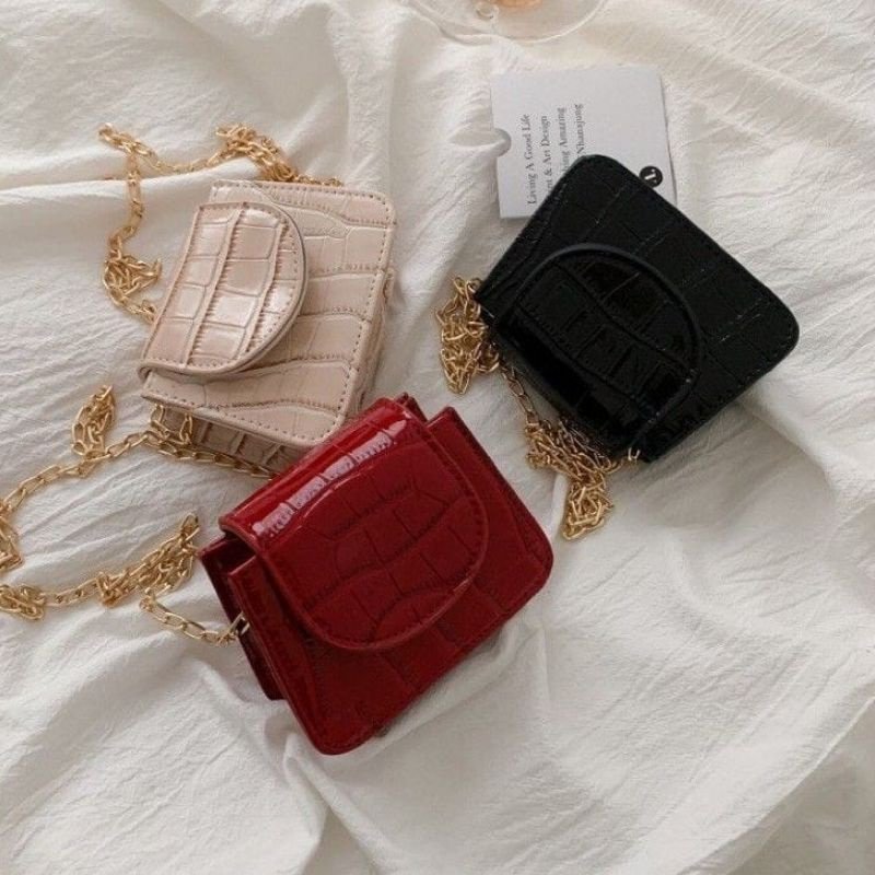 serbashop26's tweet image. CLR - Tas Wanita Murah Mini | Tas Selempang Wanita Mini ALY Croco

4.8⭐⭐⭐⭐
📎shope.ee/89trYz5LlY

Giselle. #SaldoKaget. Malam Minggu. mas dhito. Karina. #BiroJomblo. LEE JENO. #LoveStory. haechan. WE ARE ONE. #TaehyungInstagram50M. Wendy