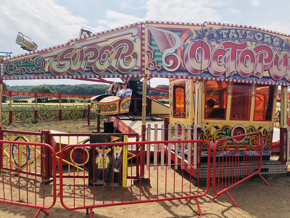 There are plenty of thrills for adults, teenagers &amp; children alike in our vintage funfair ...a white-knuckle ride awaits the adventurous on the Octopus! 😍😲
UNLIMITED RIDES are part of the entrance ticket! 🎠🎪
Pay online at greatryedalemaze.com or at the onsite Box Office🎫