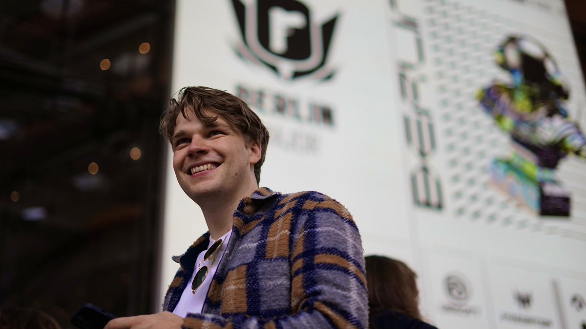 Decided yesterday evening that I couldn’t miss the Berlin Major 🔥

📸<a href="/FastColin_/">FastColin</a>