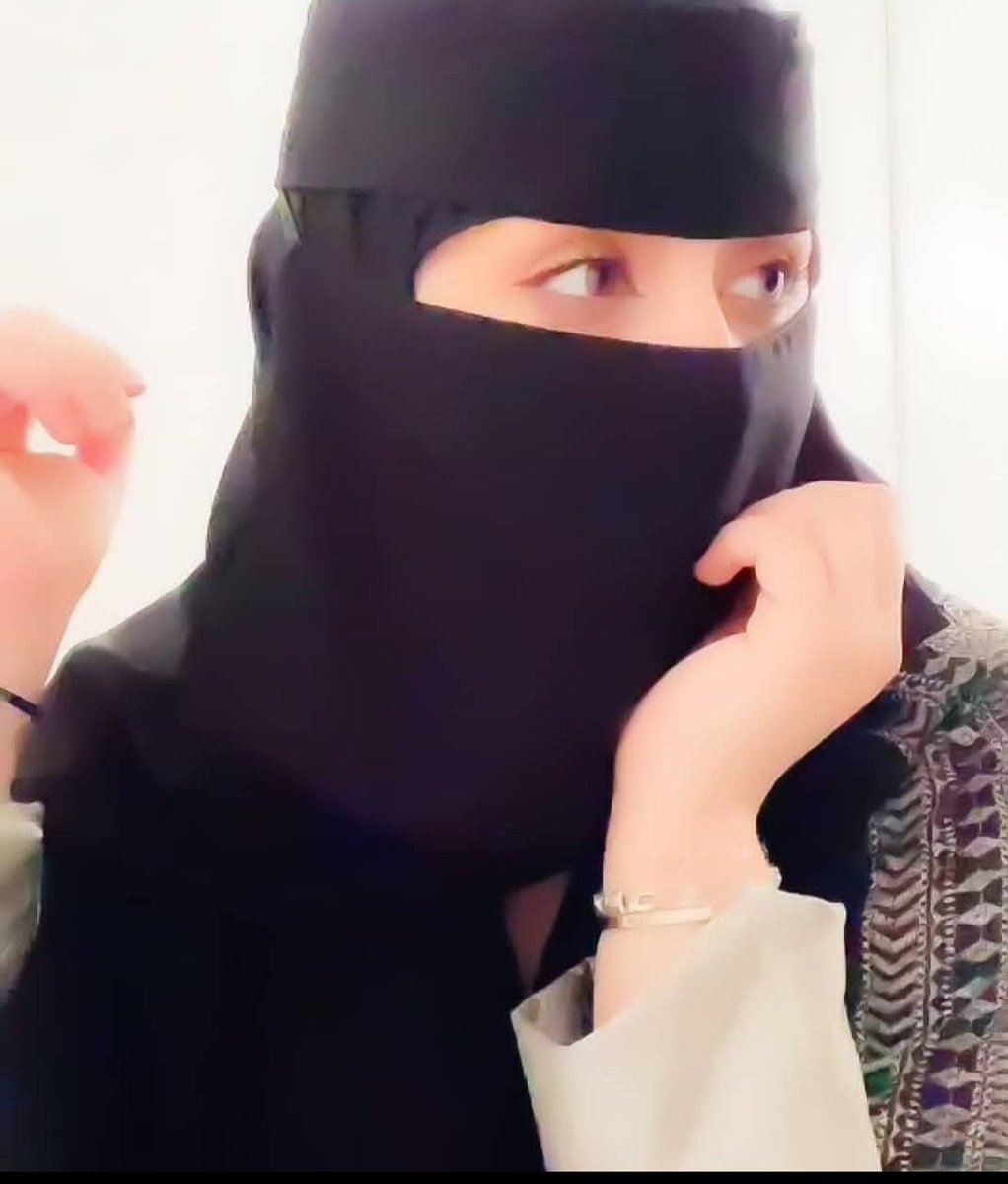 #مكه
#زواج_مسيار
المنطقه مكه
الجنسيه سعوديه
القبيله قبيليه
العمر30
الوزن66
الطول168
الحاله الاجتماعية مطلقه
الاولاد لايوجد
لون البشره بيضاء جميله 
جسم متناسق
السكن بيت ملك
الوظيفه موظفه 
ترغب زواج من رجل يخاف الله 
للتواصل ⬅️wa.me/966593502750