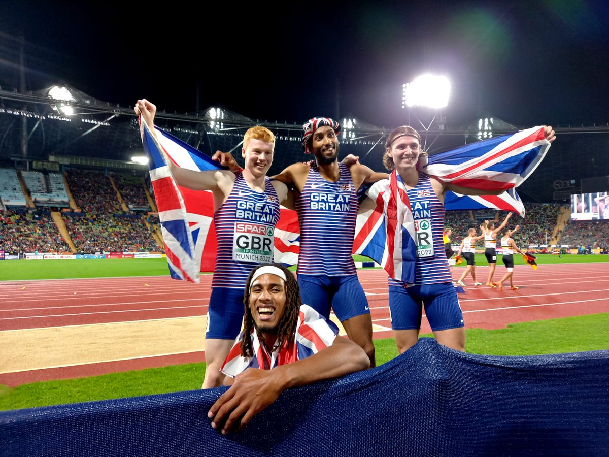 dreamfuel's tweet photo. #EuropeanChampionships
Unbelievable...a famous Dobson at last, huge congratulations to the GB team and my Nephew,
Charlie #TheRedRocket Dobson
🥇🥇🥇🥇 https://t.co/yZUabm2WNi